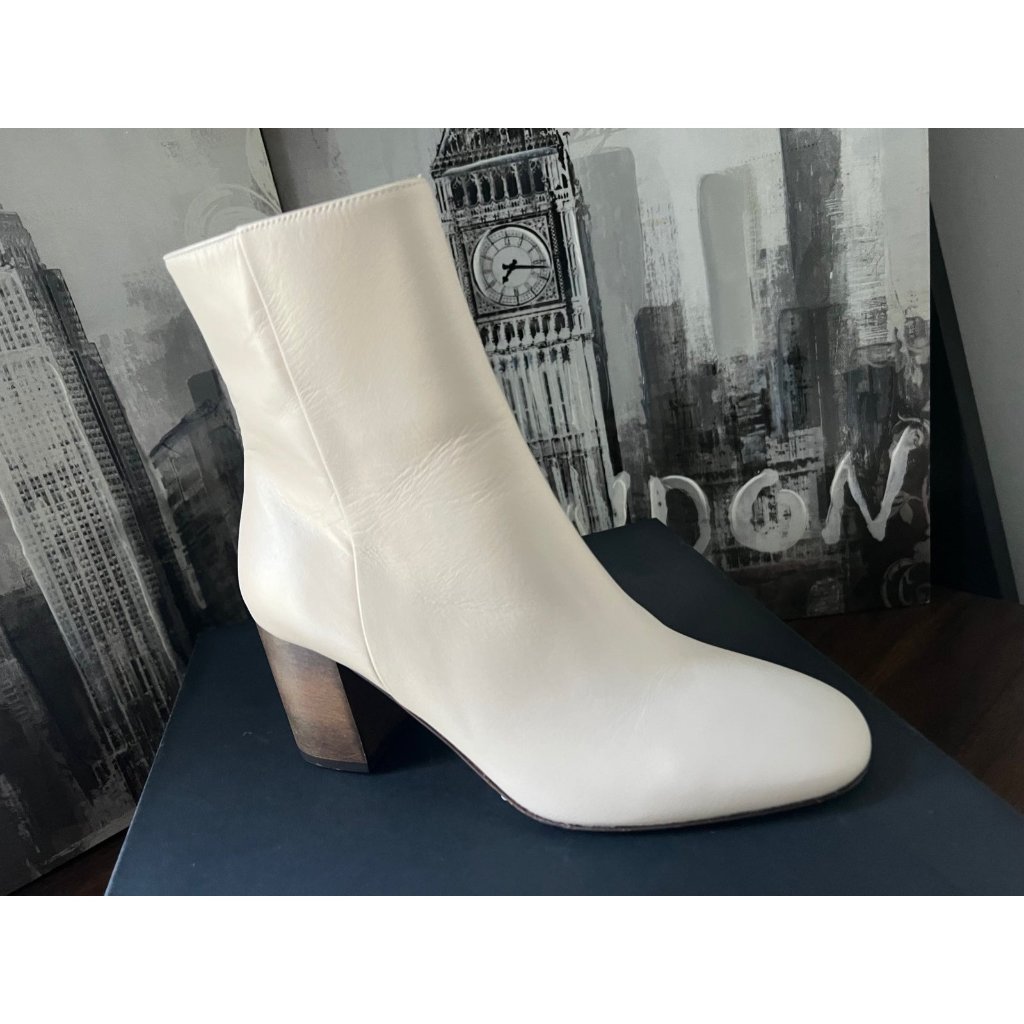 Brand New Club Monaco Payton Boots Size 6